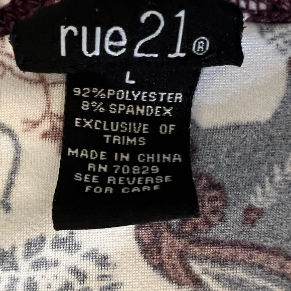 Rue 21 sleeveless top, large (might fit small/ medium best) - Picture 8 of 10